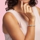 thumbnail image 3 of Pulsera Pandora Moments Sparkling Heart con cierre de corazón plateado, 3 of 8