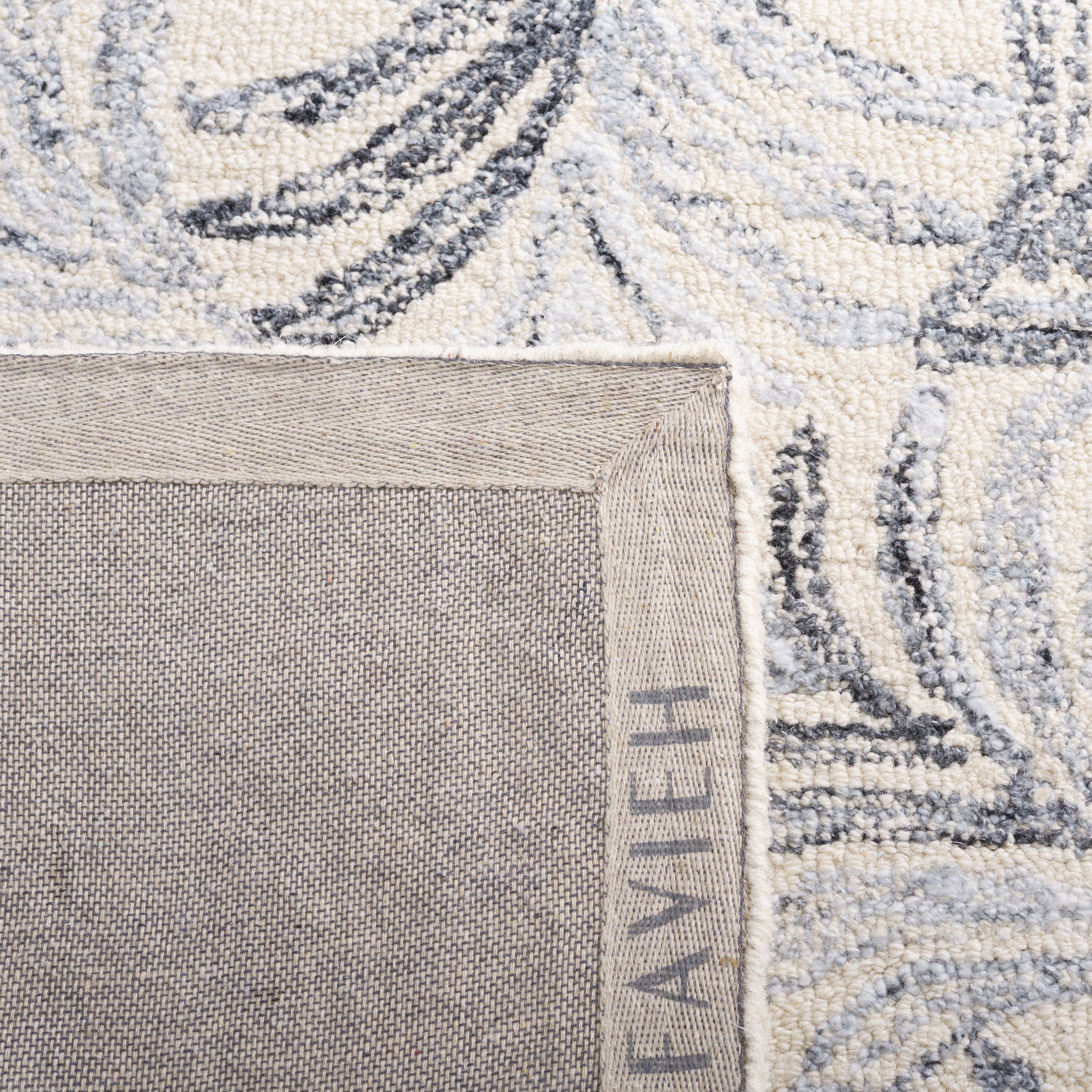 SAFAVIEH Jardin Thaddeus Leaves Area Rug, Ivory/Grey, 5' x 8'