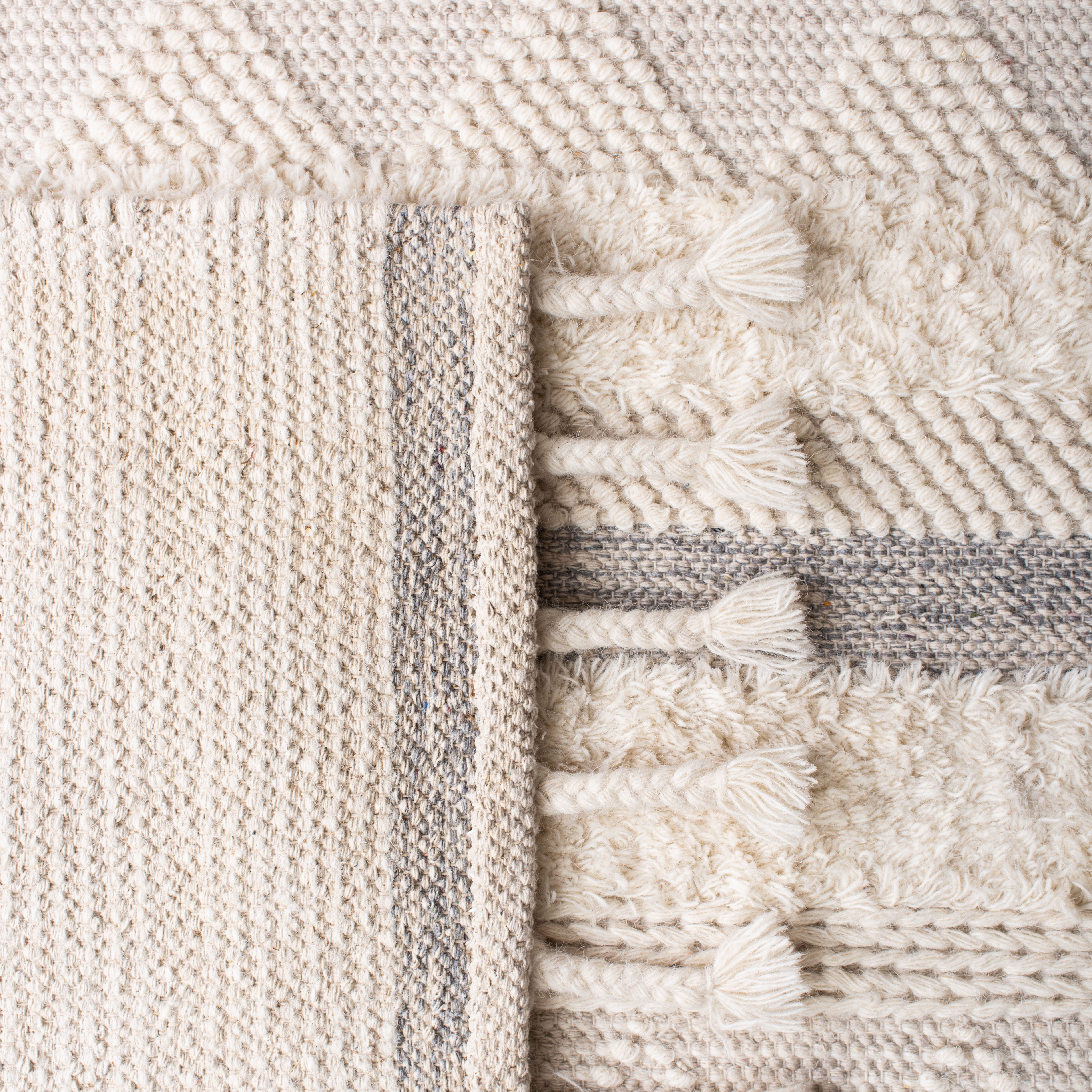 Safavieh Kenya Winchester Striped Wool Area Rug, Ivory/Gray, 3' x 5'