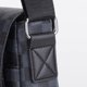 thumbnail image 3 of Bolso de hombro casual a cuadros para hombre, bolso mensajero deportivo de cuero, 3 of 4