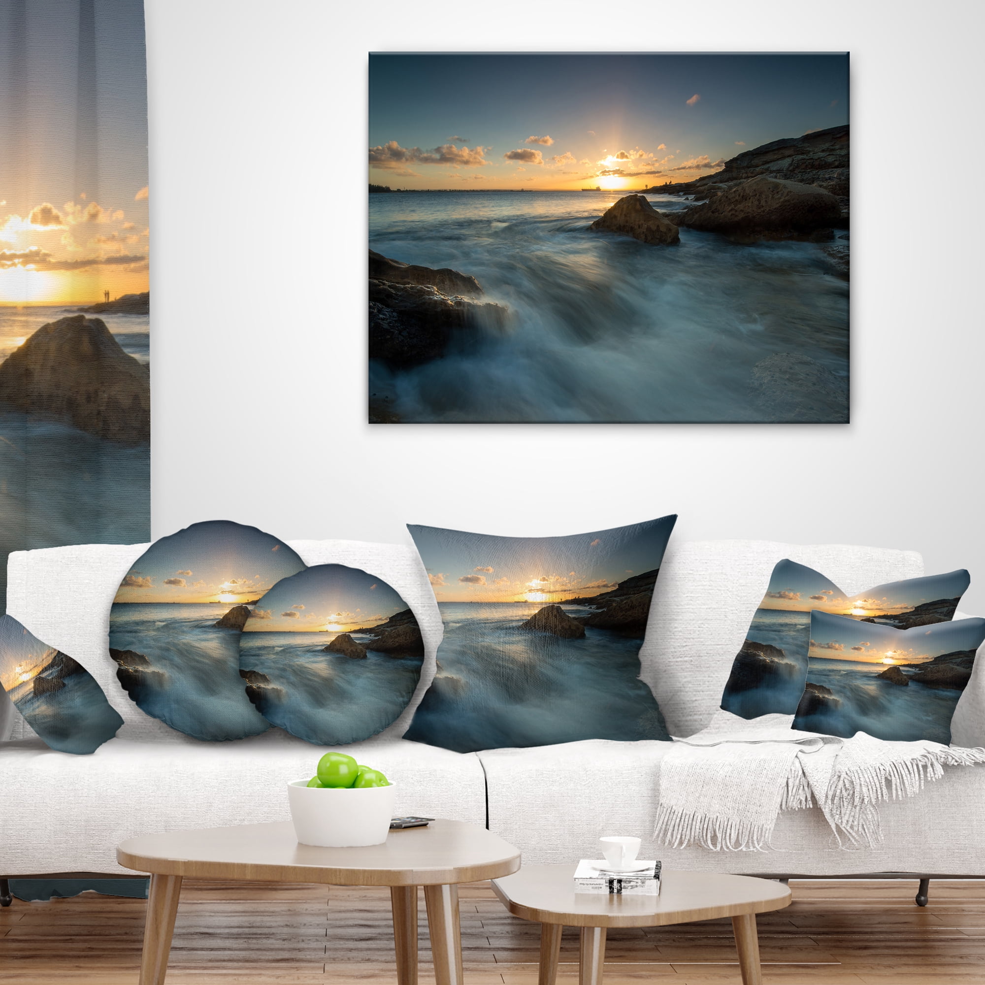 Designart Sydney Seashore at Sunset - Seascape Throw Pillow - 16x16