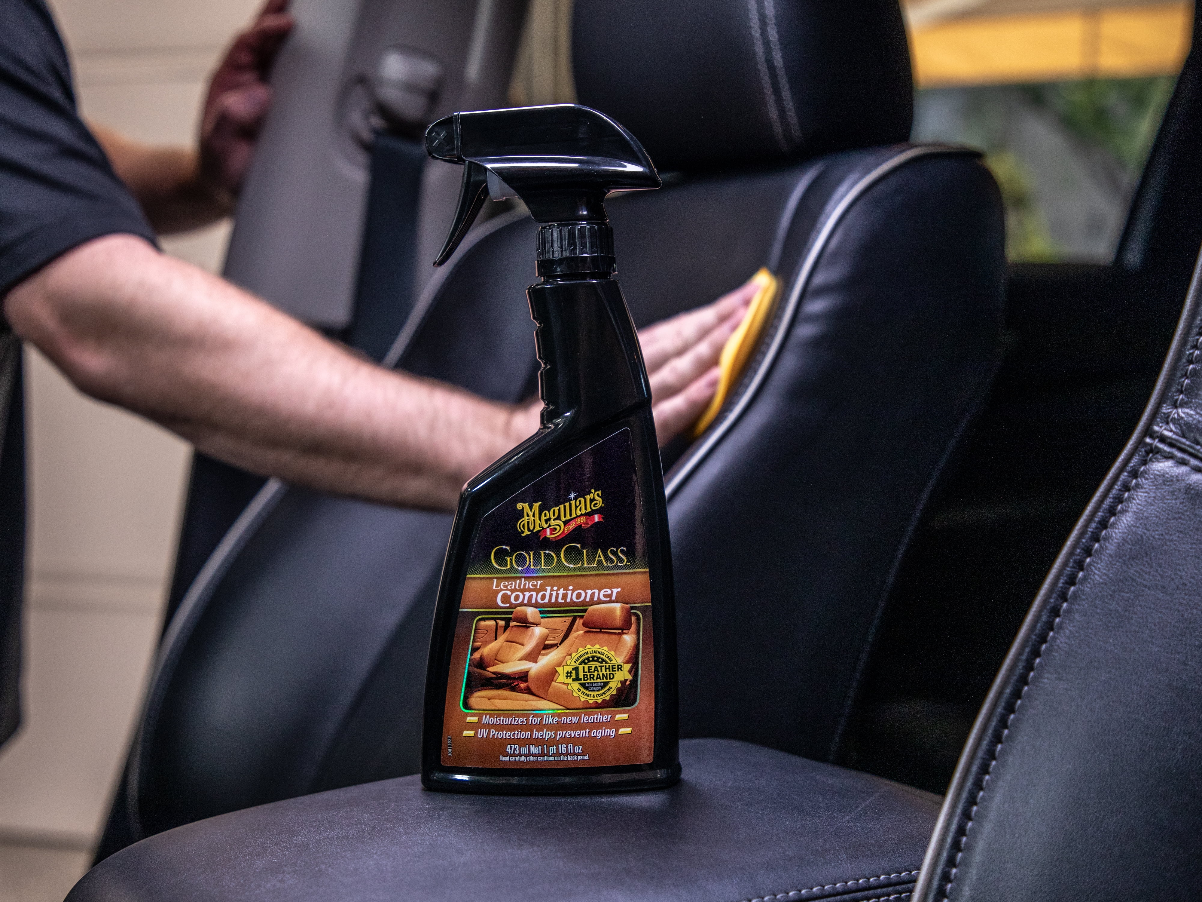 Meguiar's Gold Class Leather Conditioner – Give Your Leather a Rich,  Natural Look – G18616, 16 oz