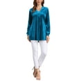 thumbnail image 2 of BLUSA DE VELVET PARA MUJER INSPIRE CHIC CON CUELLO EN V Y MANGAS LARGAS, AJUSTE HOLGADO, T-SHIRT L AZUL LAGO, 2 of 6