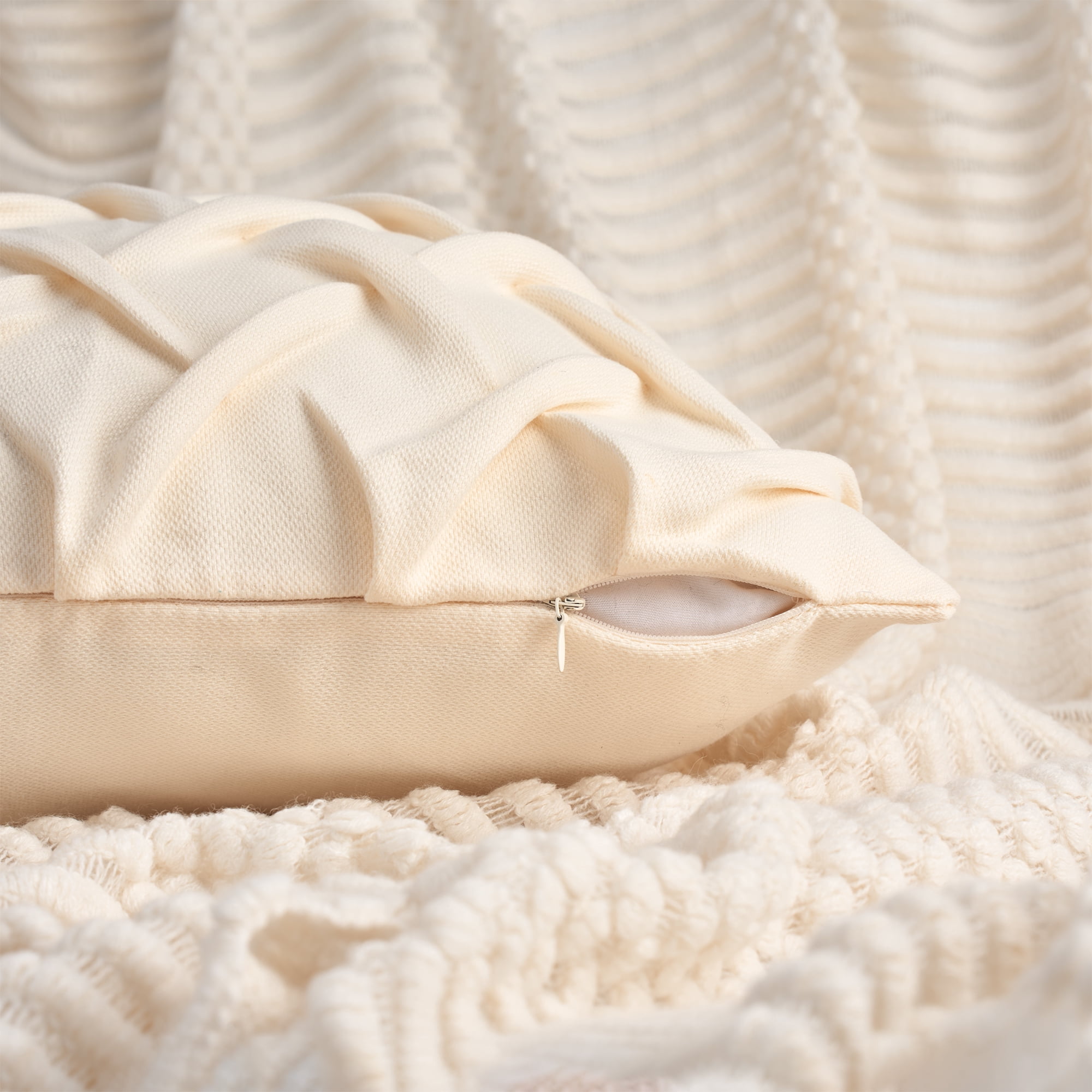 Unique Bargains Pack of 2 Soft Solid 3D Weaving Throw Pillow Covers Beige 18" x 18"