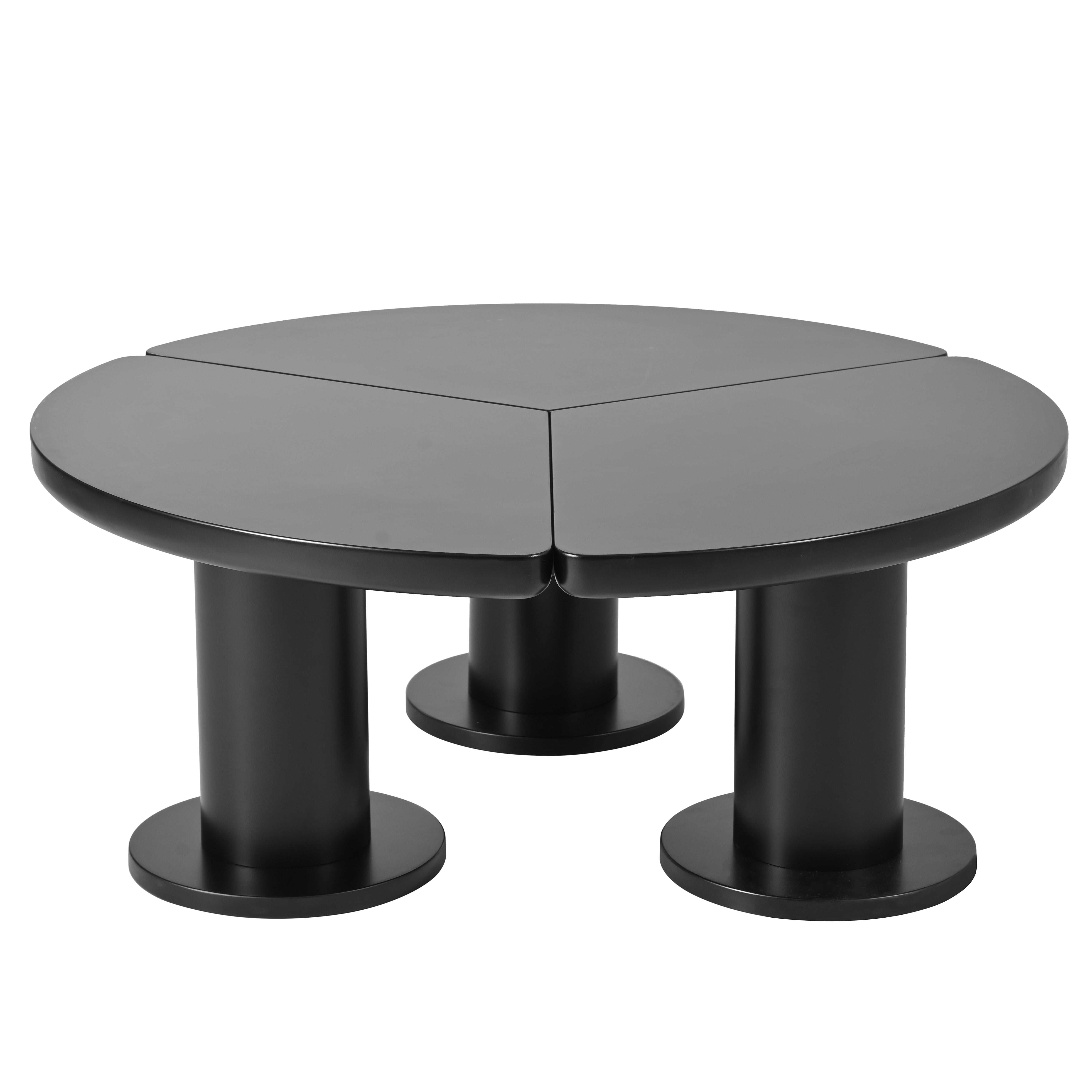 MAYEERTY Φ39.4'' Easy Assembly Round Petal-Shaped Coffee Table, Cream Style Center Table with 3 Thick Legs, Minimalist Irregular End Table with Sleek Round Edges for Living Room, Black