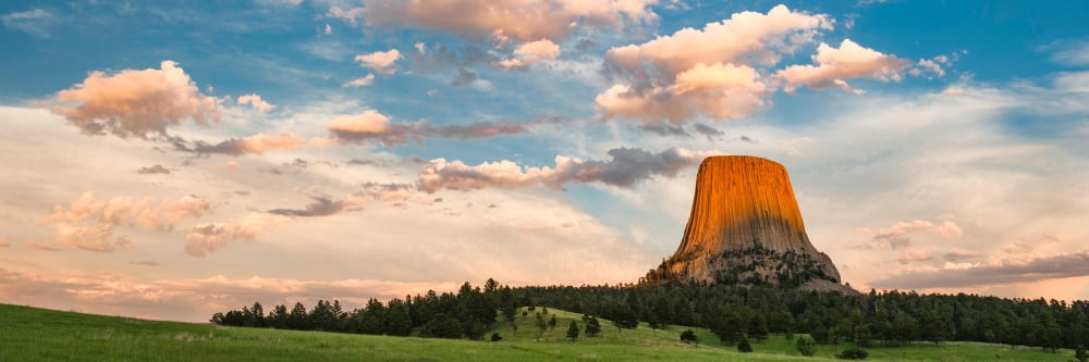 Devils Tower Agains