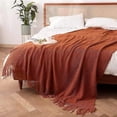 thumbnail image 2 of Manta de hilo de punto nórdico para cama, sofá, manta de viaje, camping, siesta, toalla suave, tapiz a cuadros (color: caramelo, tamaño: 127 x 172 cm) 2 unidades de portavasos de metal con d, 2 of 5