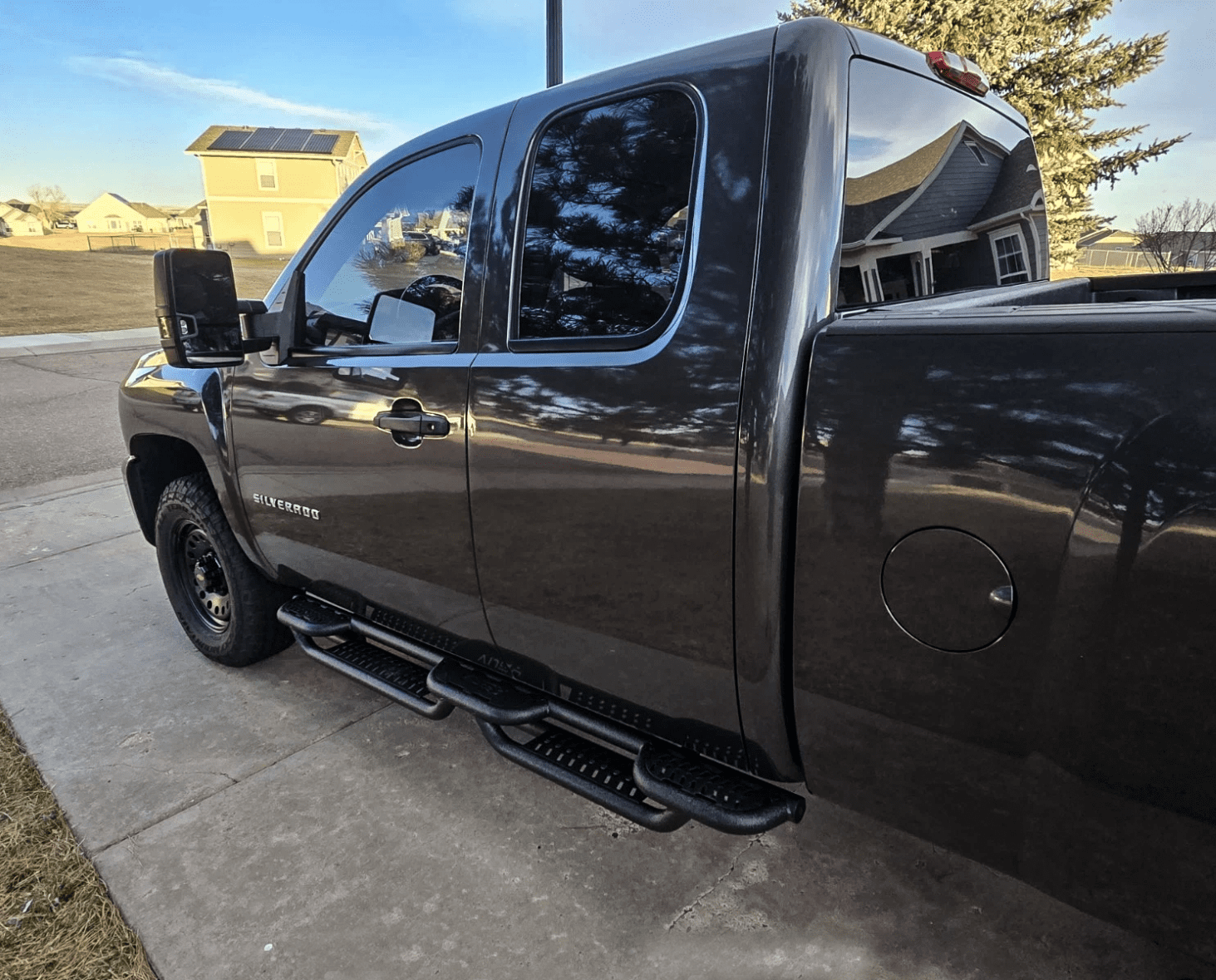 Vijay Running Boards Compatible with 2007-2018 Chevrolet Silverado 1500 / 2007-2018 GMC Sierra 1500 Extended Cab Bolt-on Side Steps Rails Steel Nerf Bars