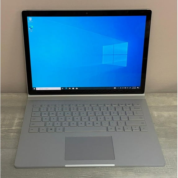 Pre-Owned Tablet Surface Book 2nd. Gen - 13.5" Intel Core i5 8GB RAM 256GB Storage - Windows 10
