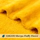 thumbnail image 4 of Manta de forro polar PAVILIA Sherpa, color amarillo mostaza, 130 x 150 cm, 4 of 9