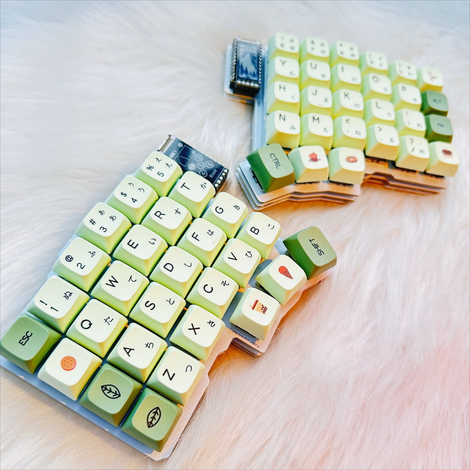 Silakka54 Split Keyboard Ergonomic Split Customization ZMK Hot Swappable Left and Right Keyboards, Use Nice! As The Main Controller, NanoV2 Supports Zmk Studio Bluetooth Custom Key Changing