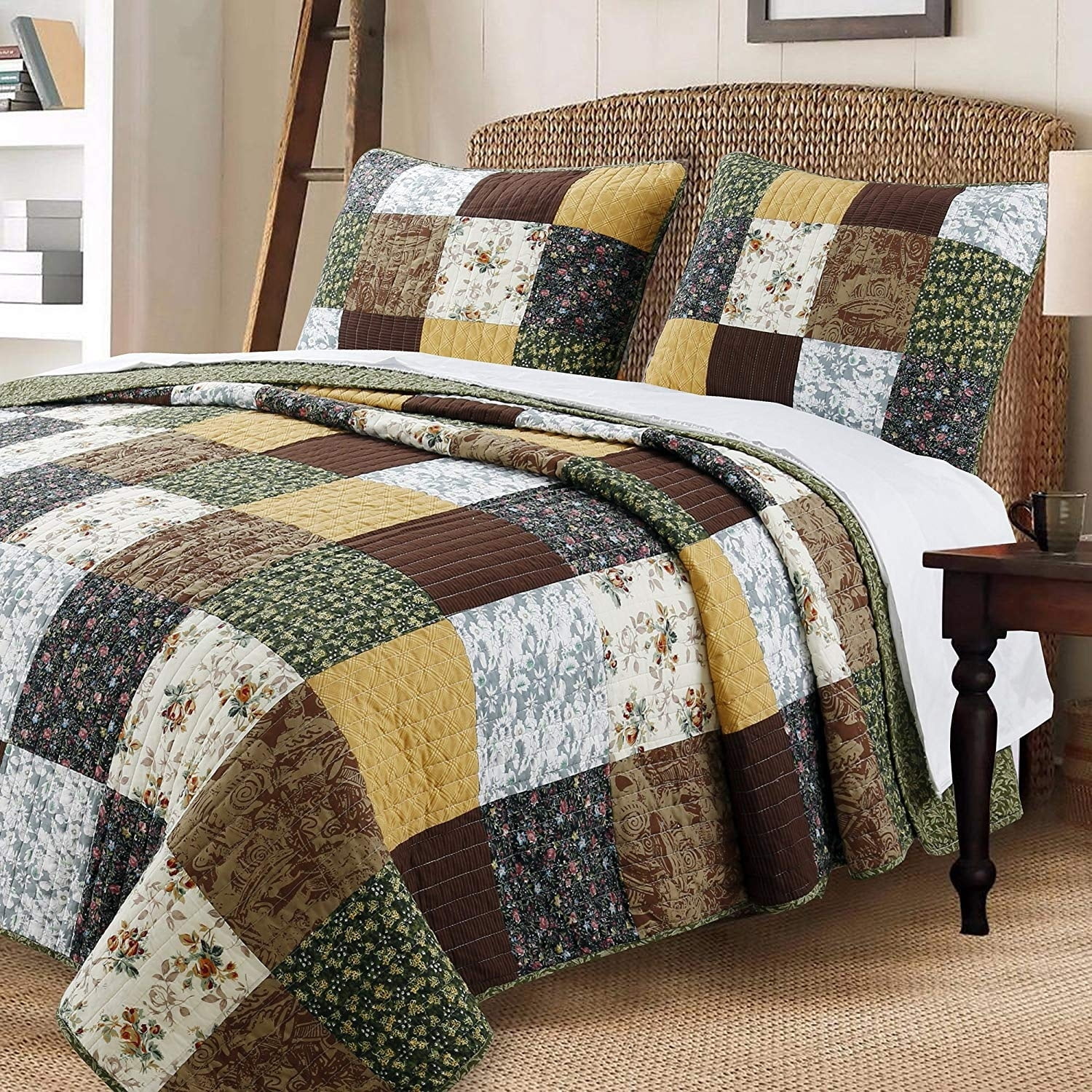 Rhett Brown Striped Polyester Reversible Quilt Set Bedspread Coverlet 
