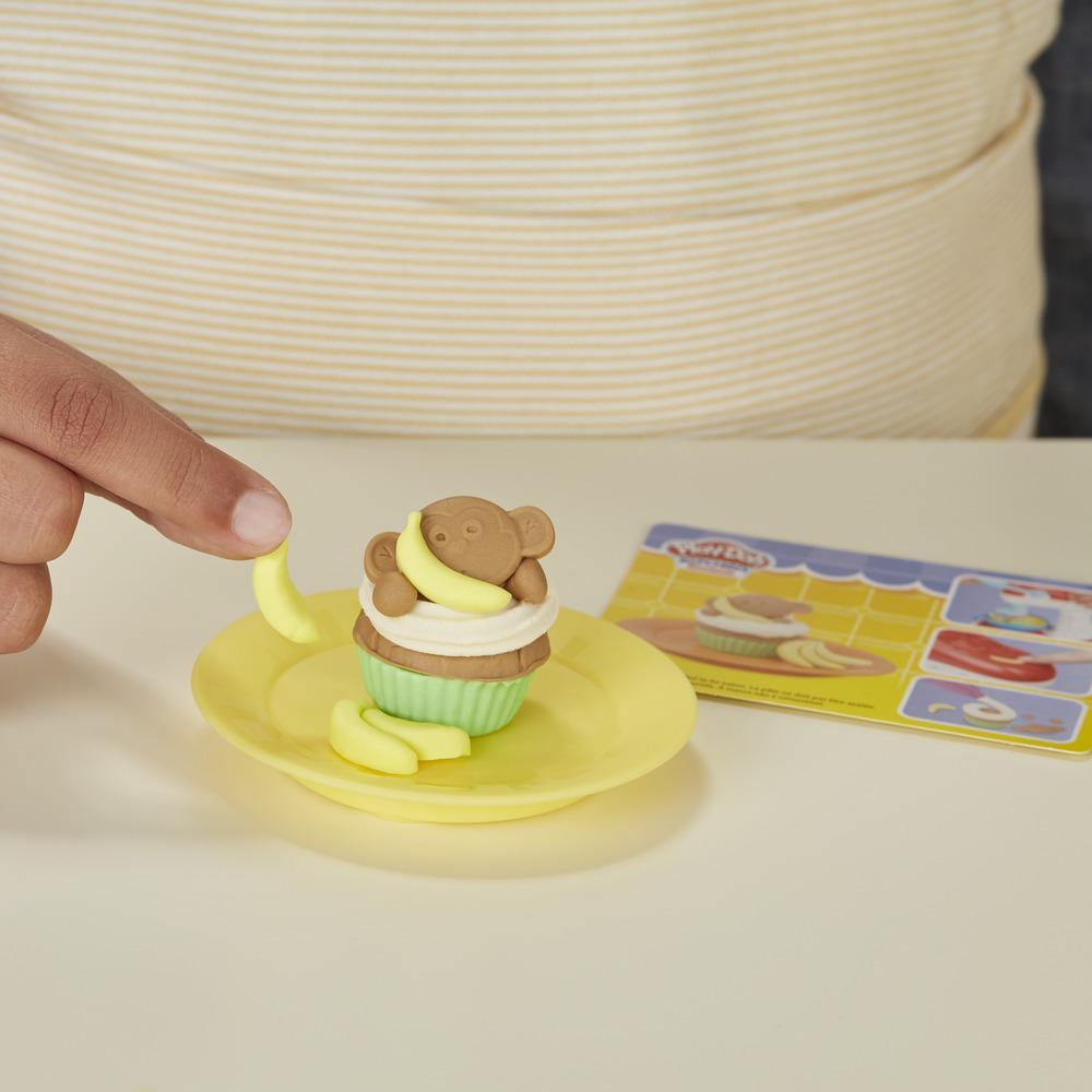 Play-Doh Kitchen Creations Spinning Treats Mixer Toy, Includes 6 Cans of Compound - image 5 of 8