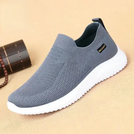 

Men‘s Twill Fly-knit Breathable Slip-on Casual Shoes