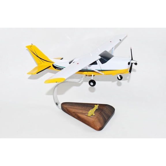 Cessna 210 Centurion 1963, 18 inch Mahogany Model