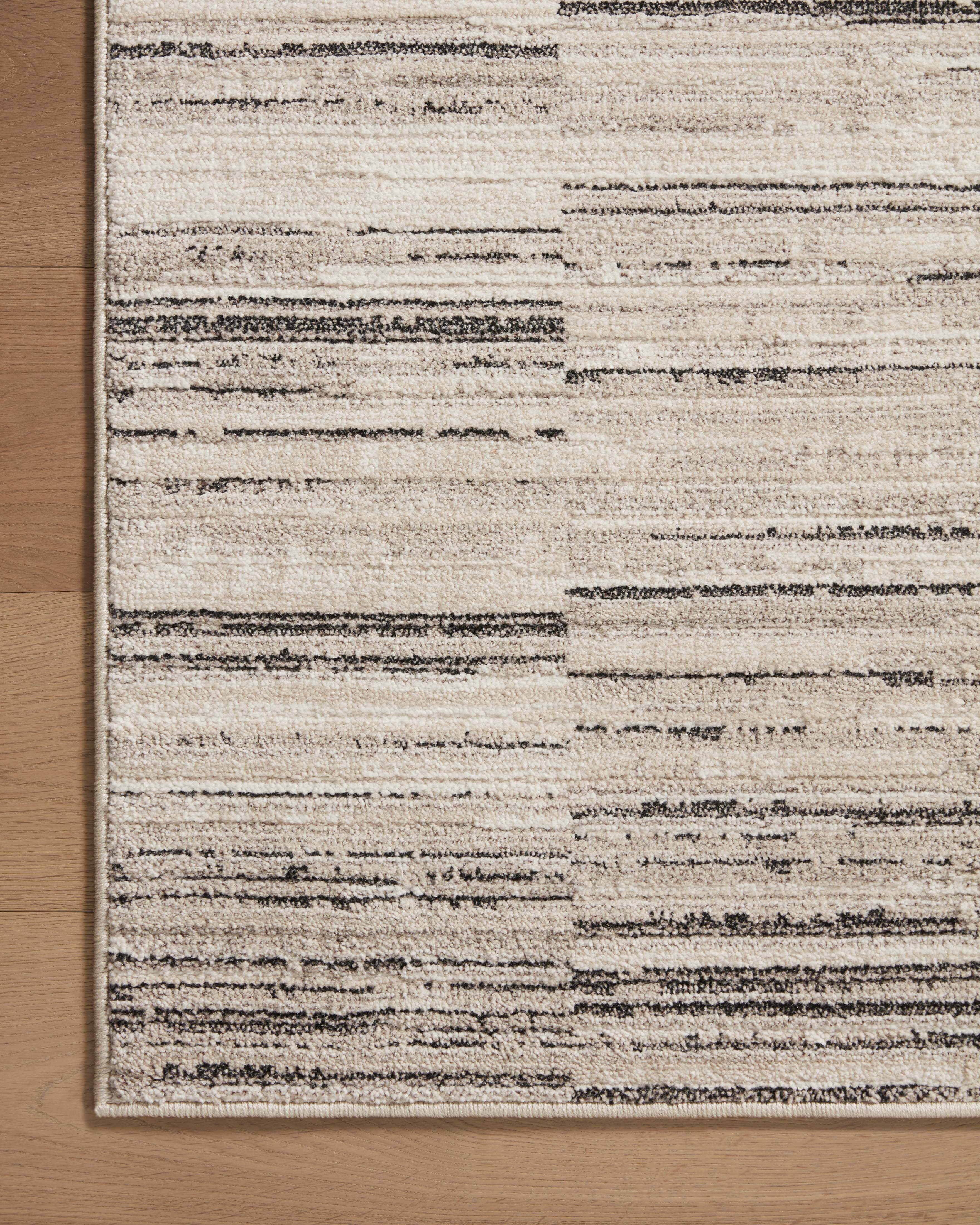 Loloi Darby Charcoal / Sand 2'-7" x 4' Accent Rug