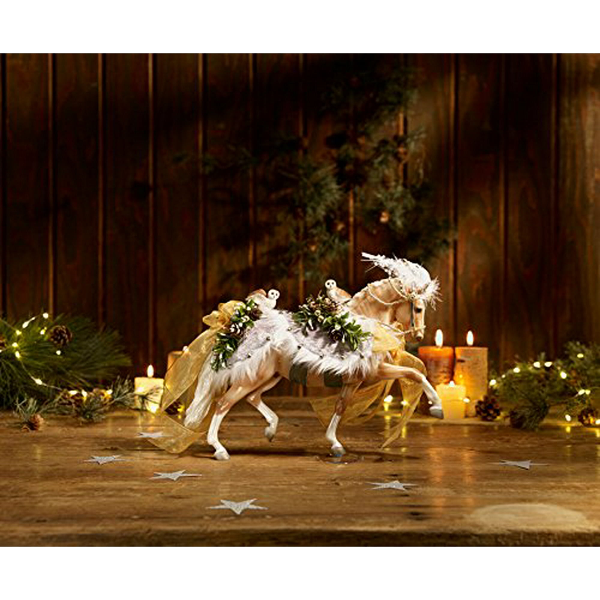 Breyer Traditional Series 2017 Winter Wonderland Holiday Horse
