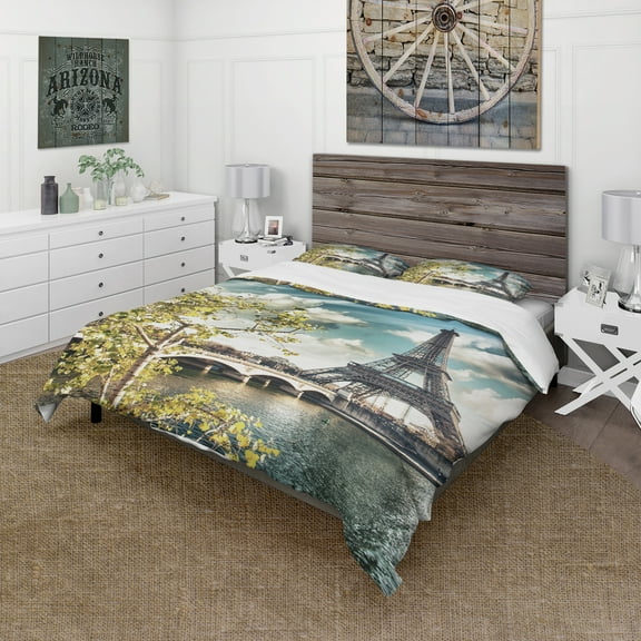 Designart 'Vegetation Near Paris Eiffel Tower' Global Inspired Duvet Cover Set