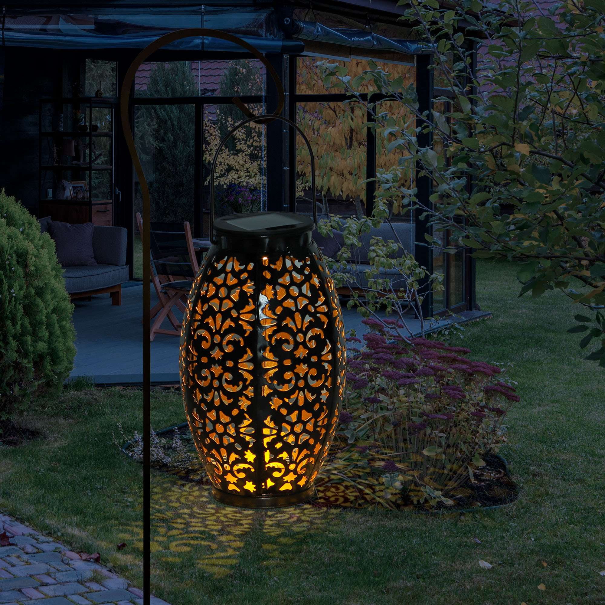 Spencer Solar Lanterns Outdoor Hanging Solar Lights Waterproof LED Lights with Shepherd Hook Decorative Landscape Stake Lights for Patio Garden Yard Pathway