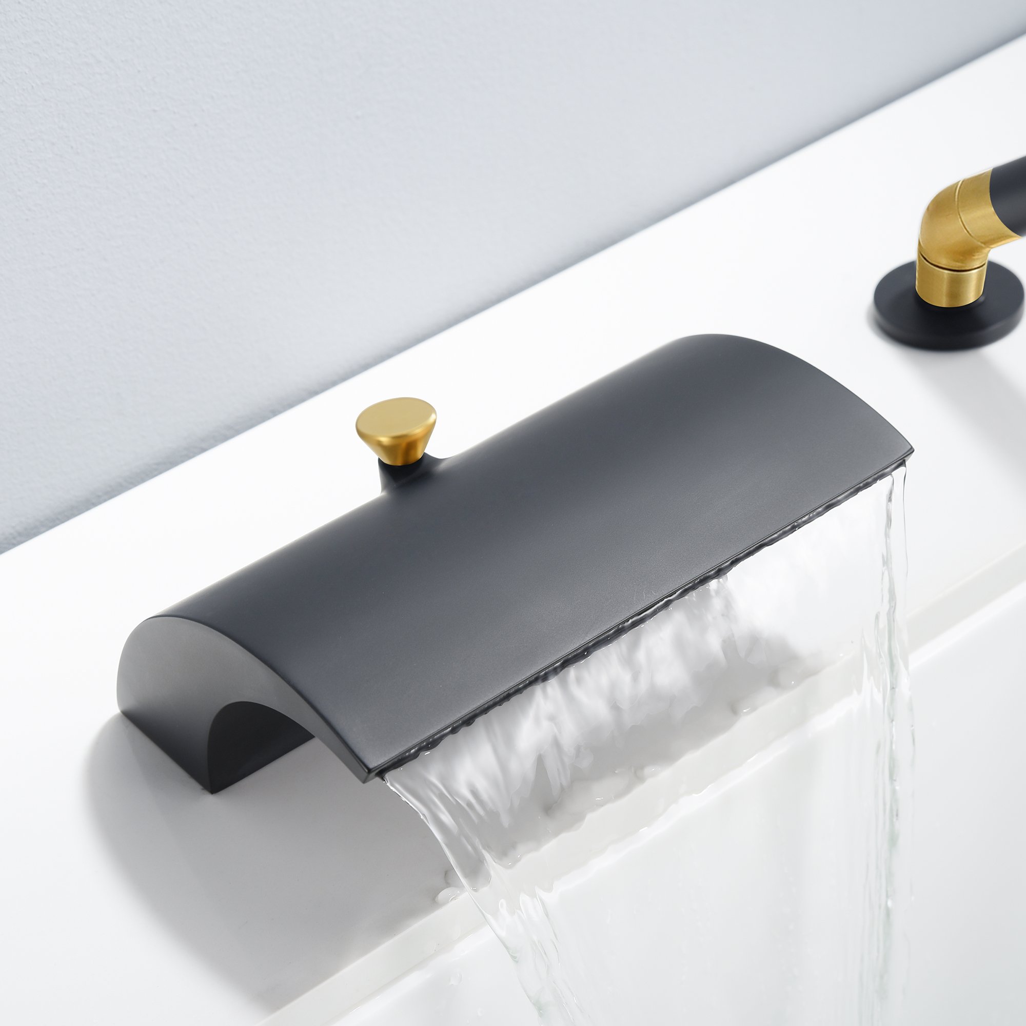 SUMERAIN Waterfall Roman Tub Faucet Deck Mount Bathtub Faucet Brass Tub Filler with Hand Shower, Black and Gold Finish