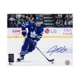 thumbnail image 1 of Jake McCabe Rondelle de Hockey Toronto Autographié 8x10 Photo, 1 of 2