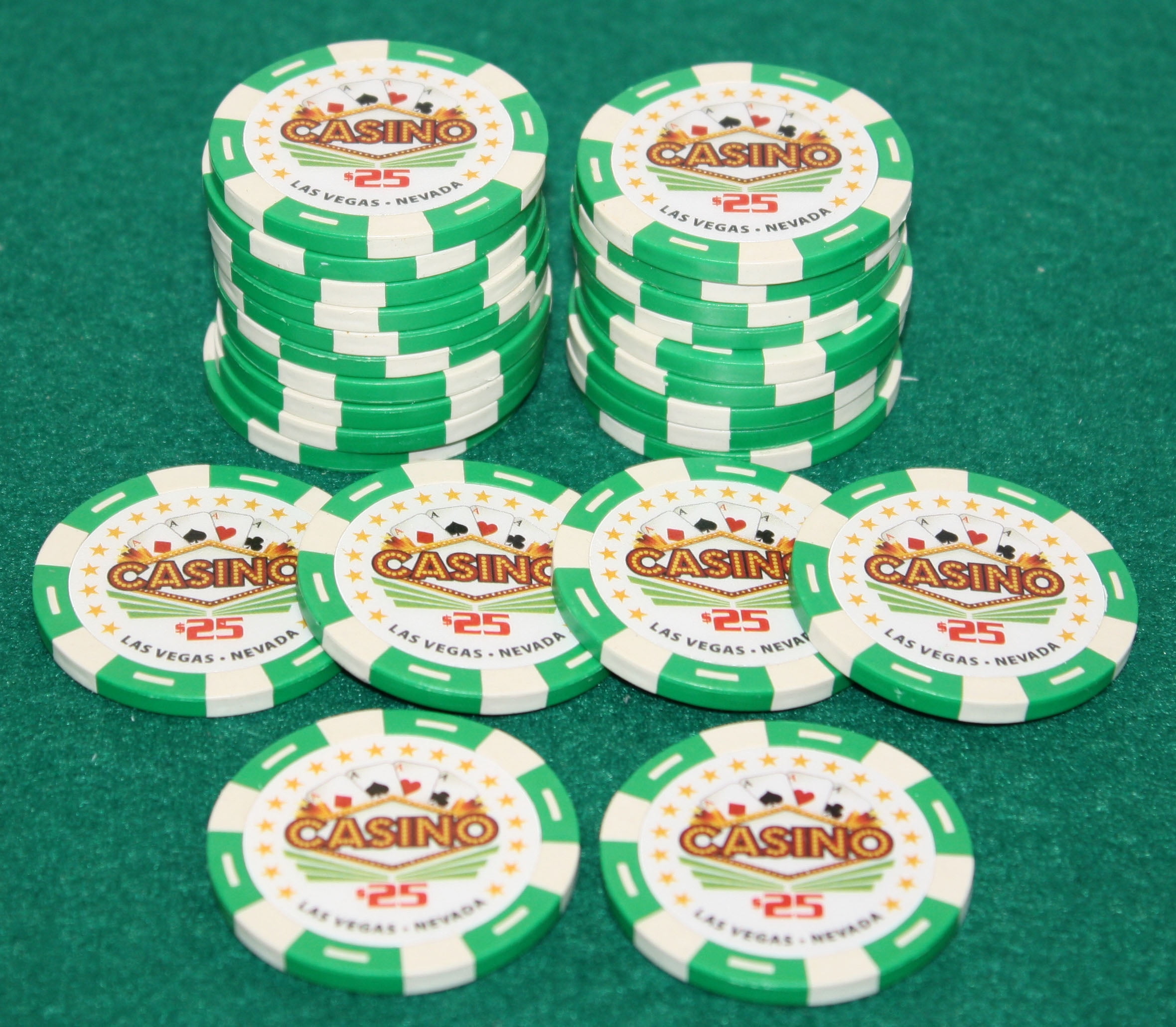 $25 casino chip picture