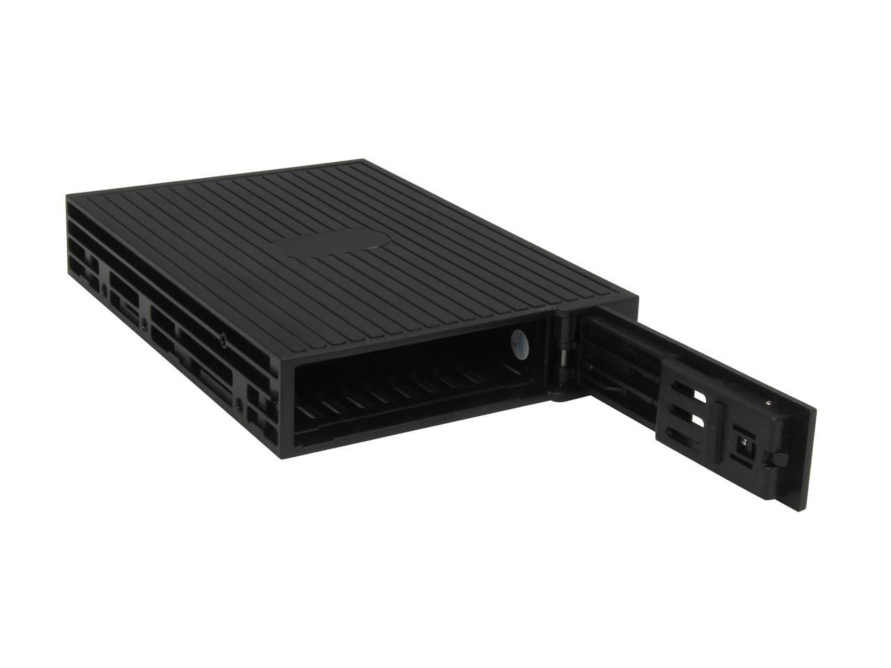 StarTech.com 25SATSAS35 2.5in SATA/SAS SSD/HDD to 3.5in SATA Hard Drive Converter