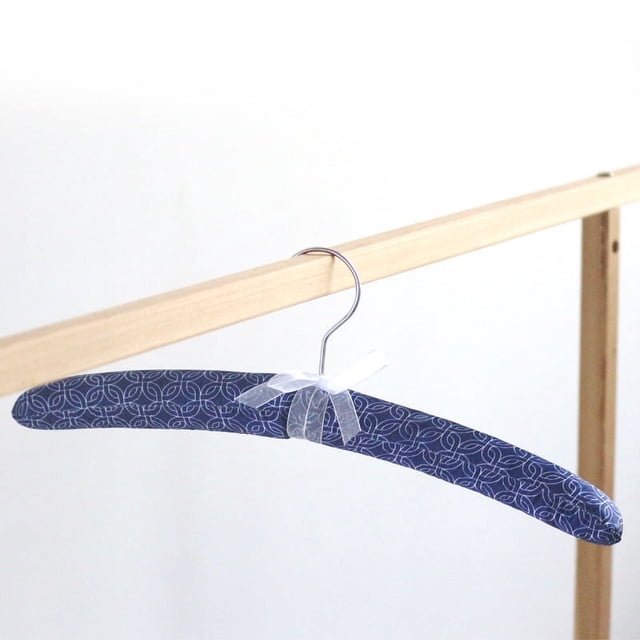 5 perchas acolchadas de satén para ropa de mujer, perchas acolchadas para suéteres, perchas de novia florales elegantes sin golpes para adultos