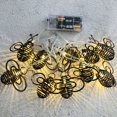 thumbnail image 1 of Guirnalda de luces de abeja de metal - Iluminación de hadas para interiores y exteriores - Decoraciones colgantes para jardines, cenadores, pérgolas, patios - Iluminación impermeable, 3 m 20 luces (pilas no incluidas, B) Rojo Verde MX-0128993FYD, 1 of 4