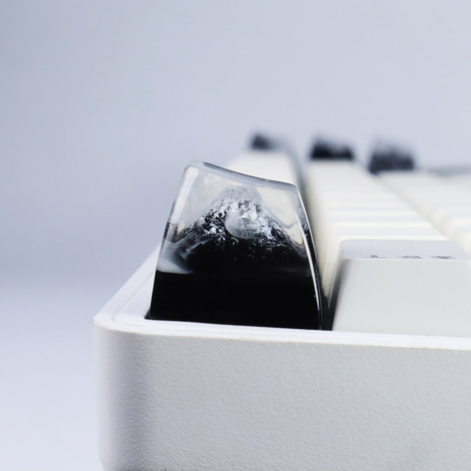 Artisan Resin Keycaps for Mechanical Keyboard,Ink Painting Style with Great Wall & Pavilion Design, Translucent Glow Keycaps