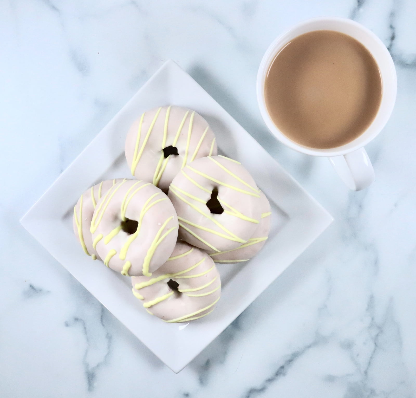 Stan’s Donuts Lemon Dipped Cake Donuts, 12 oz., 6 Count, Bakery Clamshell, Vanilla Donuts Dipped in Citrusy Lemon White Chocolate Drizzle