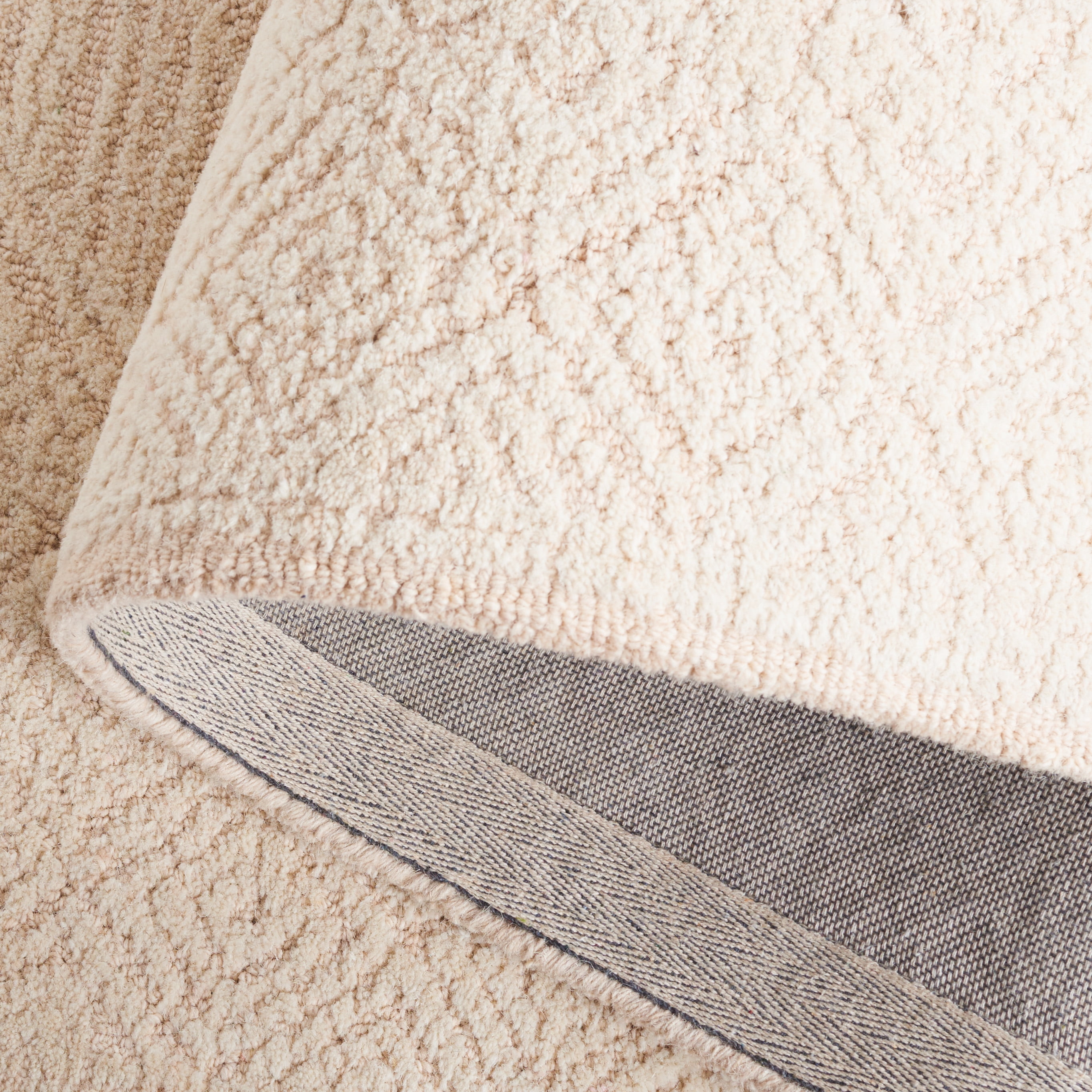 SAFAVIEH Textural Dimitri Geometric Area Rug, Beige/Blush, 6' x 6' Round