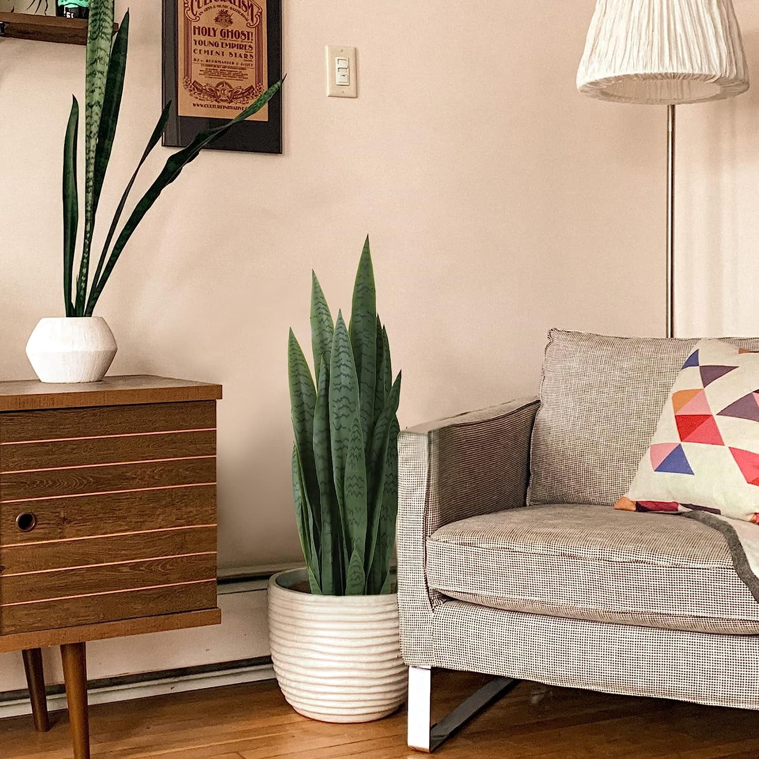 Garden 3ft Artificial Snake Plant Fake Sansevieria Indoor Outdoor, 28 Thick Leaves Lifelike Faux Silk Plant, Home Decor Mother in Law Tongue Plant 35in, with Black pot & Dry Moss Included, Green