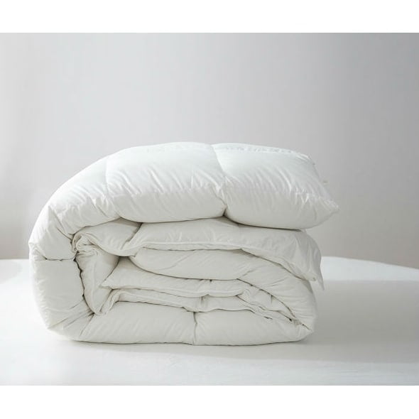 Twin Ducks Inc Versilia European White Down Comforter Queen
