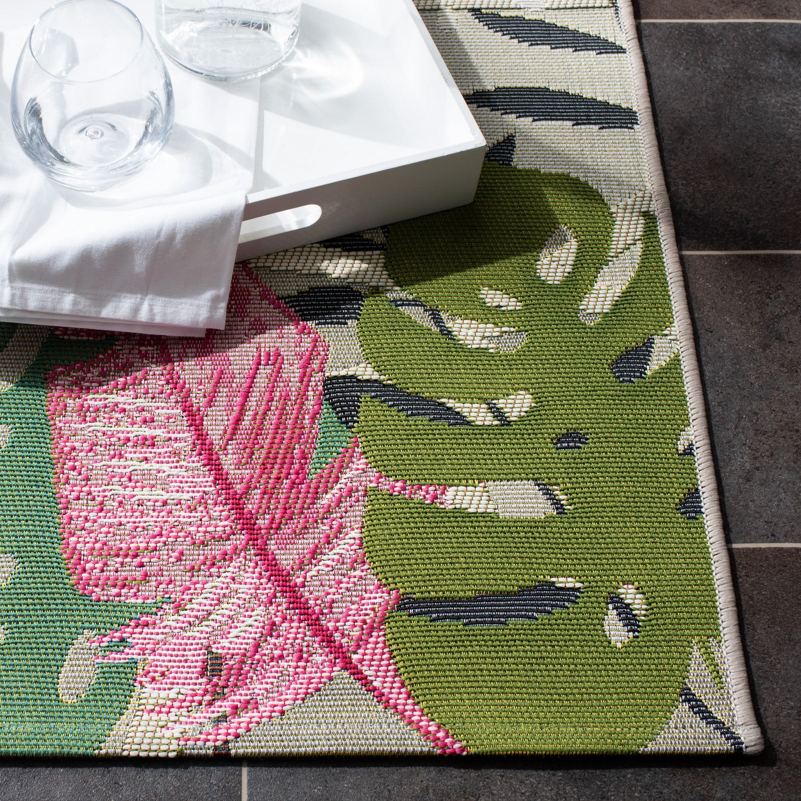 SAFAVIEH Barbados Flamingos Outdoor Area Rug, 4' x 6', Grey/Pink