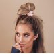 thumbnail image 4 of Pro Satin Scrunchies, más suaves que la seda, Hair Scrunchies para prevención del encrespamiento, lazos de satén para prevención de roturas y preservación suave del estilo, paquete de 5, negro, 4 of 5