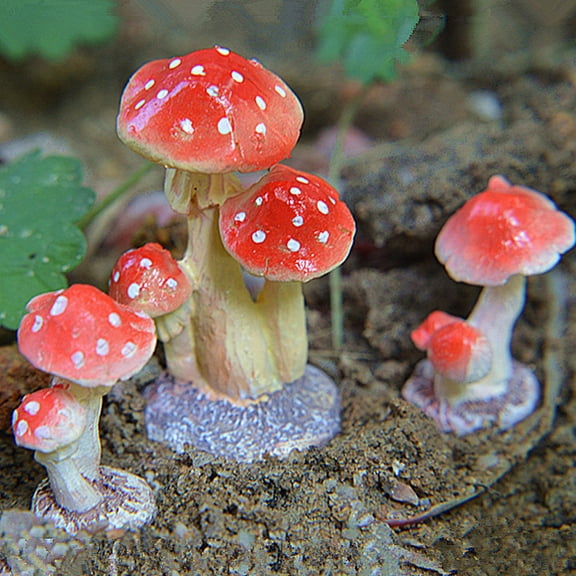 WHAMVOX  3 Head Miniature Fairy Garden Decorations Terrarium Mushrooms Red Statue
