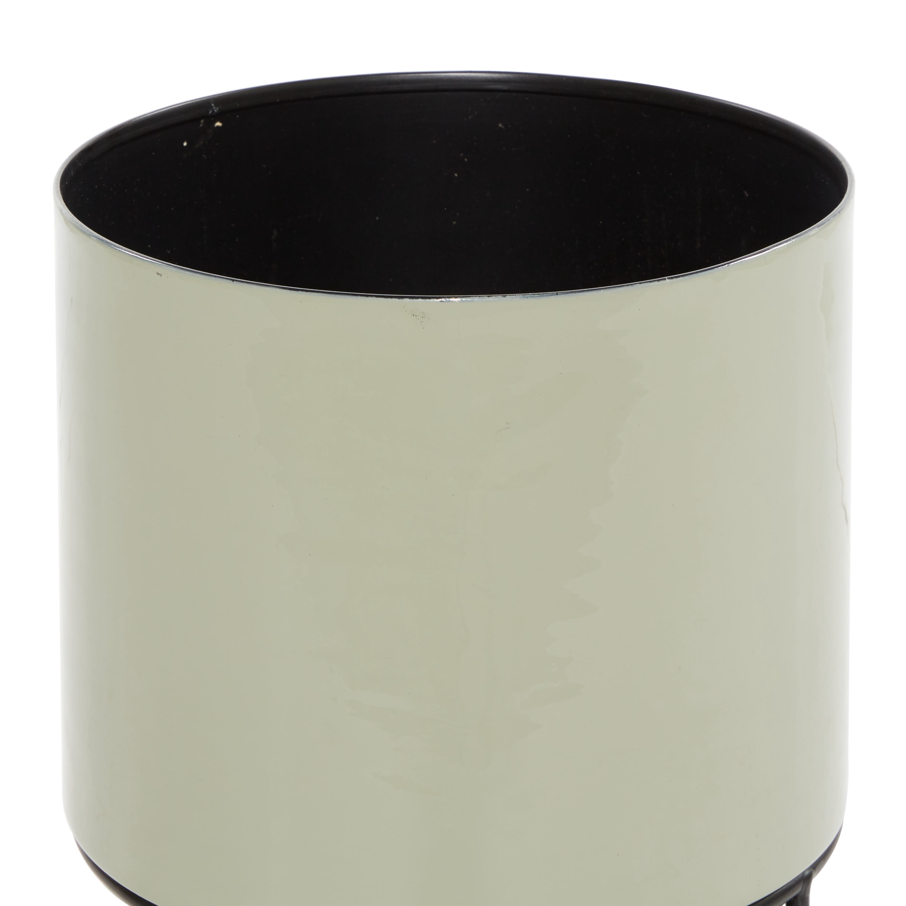 DecMode 10", 13", 14"H Indoor Outdoor Gray Metal Planter with Removable Black Stand (3 Count)