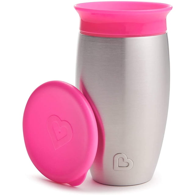 munchkin miracle stainless steel 360 sippy cup, rosa, 10 onzas Taza para sorber Munchkin de acero inoxidable 10 oz con borde 360 rosa y tapa a juego; cuerpo aislado de doble pared en acero inoxidable, silueta cilíndrica ergonómica y logo en relieve, vista frontal con tapa a un lado; también suele usarse para llevar bebidas frías en salidas.