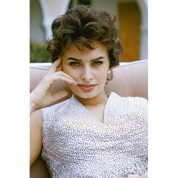 Sophia Loren Striking 50's Pose Color 24X36 Poster