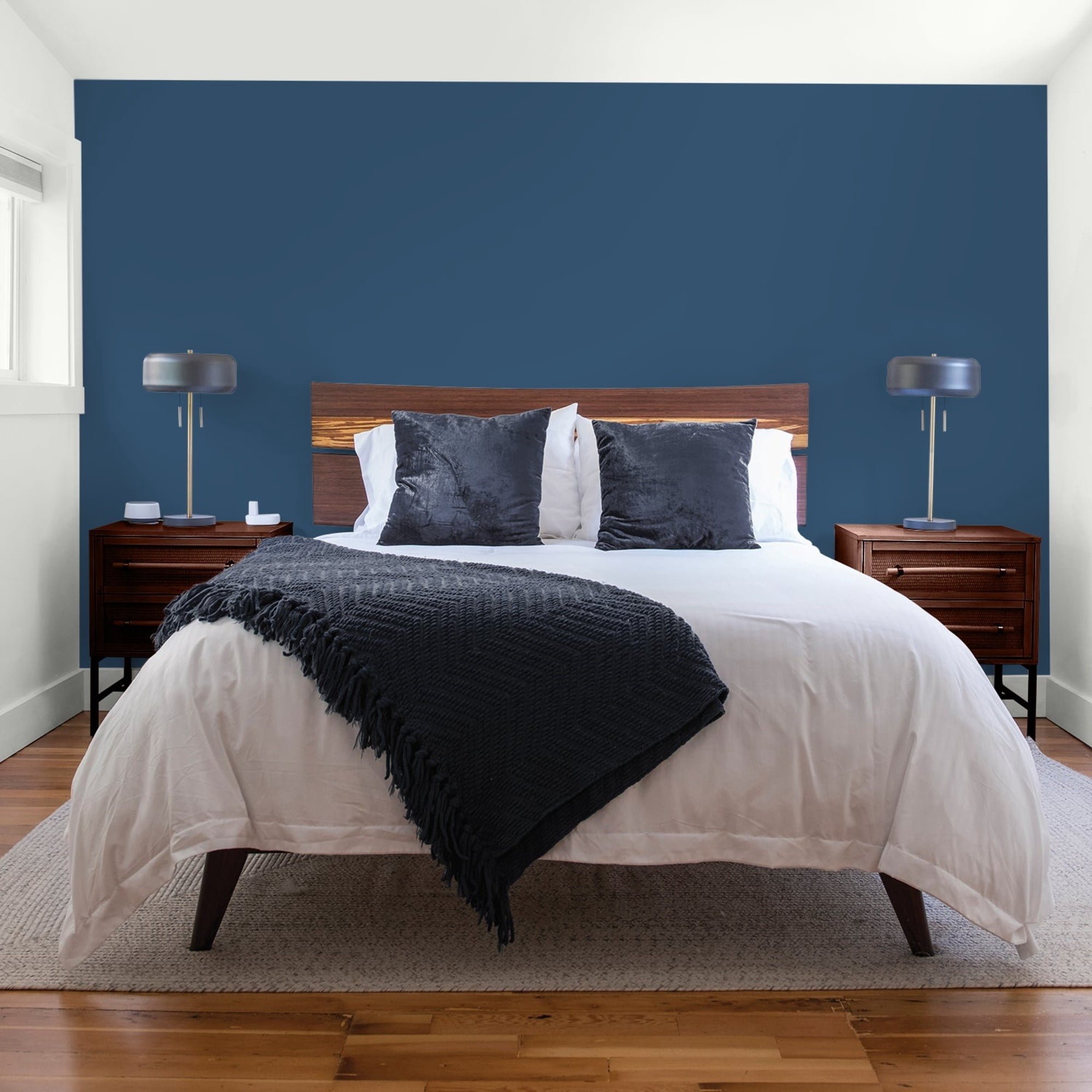 Glidden One Coat Blueberry Pie / Blue Flat Interior Paint with Primer, 1 Gallon