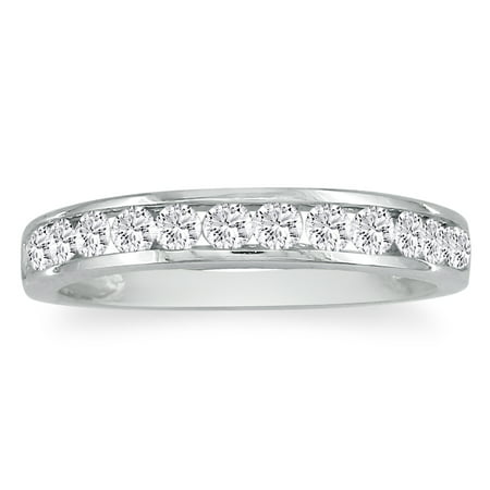 10K White Gold Round Diamond Anniversary Ring (1/2cttw)
