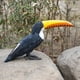 thumbnail image 3 of Pájaro con plumas animado, artesanía de tucán, decoración de primavera al aire libre, pájaro de espuma hecho a mano, decoración de estatua de jardín h, 3 of 9