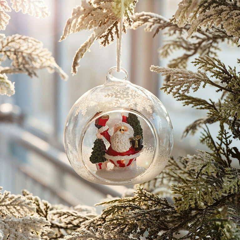 47 Clear Glass Christmas Ornament Decor Ideas - DigsDigs