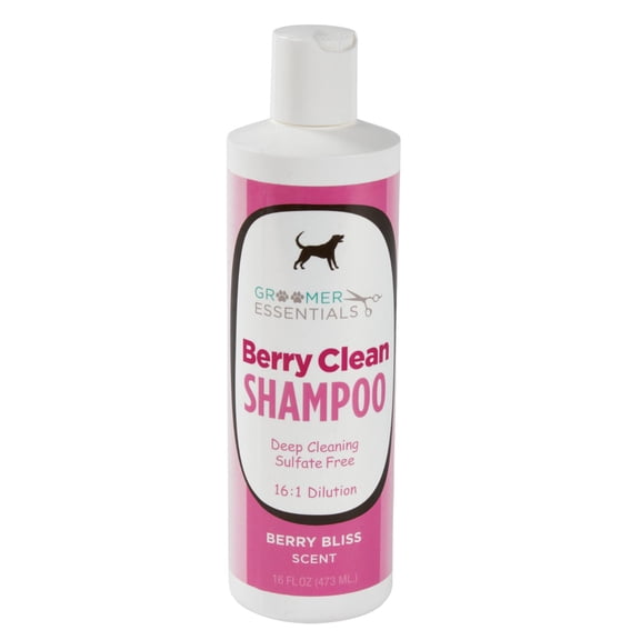 Groomer Essentials Berry Clean Shampoo 16 oz. - For All Coat Types - All Natural  Paraben-Free Formula - A Delicious Fruity Scent of a Wild Berry Medley