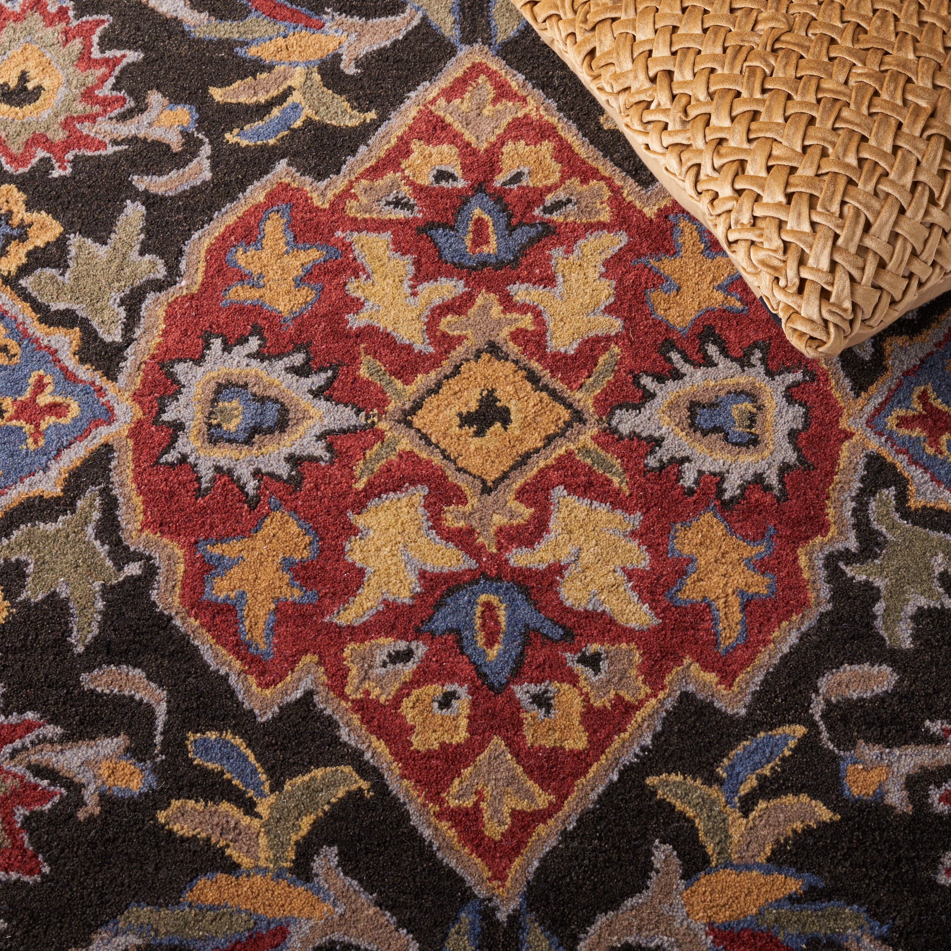 Safavieh Heritage Reanna Oriental Wool Area Rug, Charcoal/Red, 3' x 5'