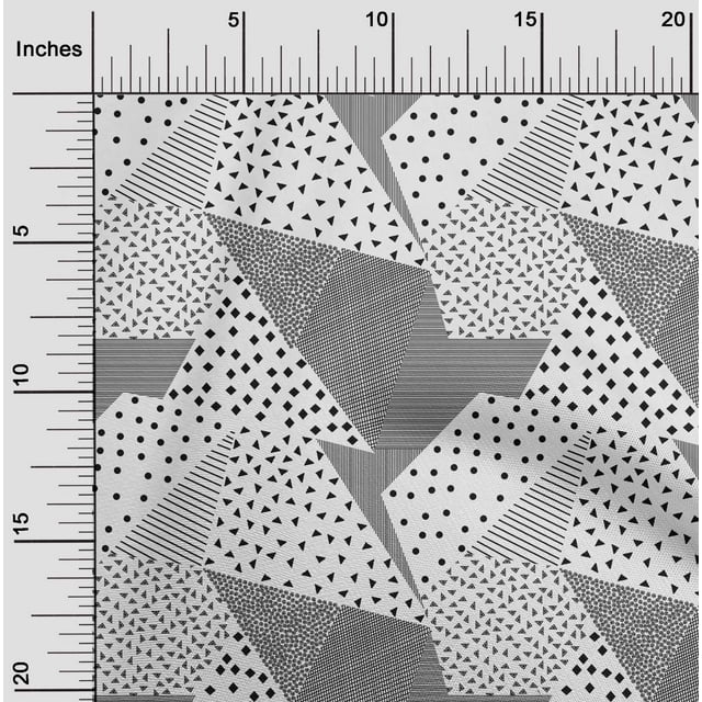 oneOone Polyester Lycra Blanc Tissu Dotcheck & Triangle Géométrique Robe Tissu Tissu Imprimé par la Cour 56 Pouces de Large