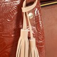 thumbnail image 4 of Bolso de Dama AngeLozano  De Piel Sintetico Charol con Cincelado Modelo Mazatlan Café, 4 of 4