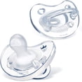 thumbnail image 1 of Chupete de una sola pieza de silicona suave al 100% Chicco PhysioForma, 1 of 3
