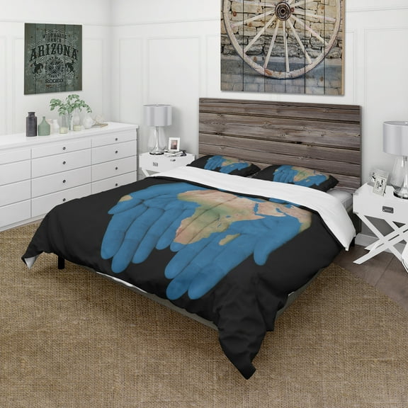 Designart 'African Map in Our Hands' Abstract Duvet Cover Set
